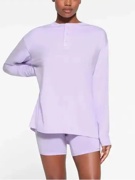 SKIMS boyfriend oversized boyfriend long sleeve Henley soft size small NWT - Image 2