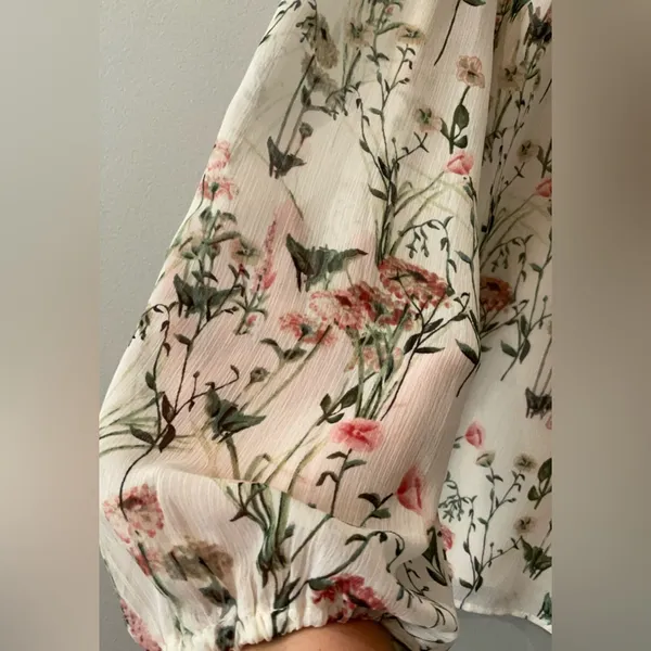 Rose & Olive Floral V-Neck Blouse - Cream and Pink - Image 8