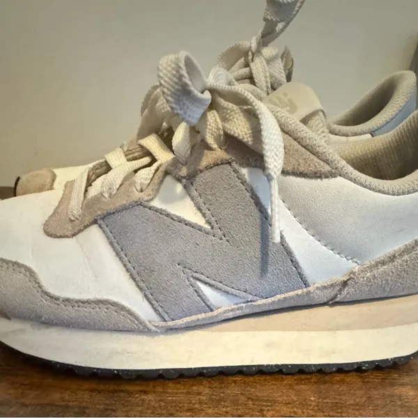 New Balance 237 Cream and Gray sneakers - Image 4