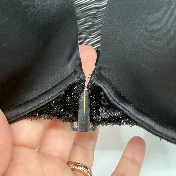 Victoria's Secret Very Sexy Lightly Lined Plunge Front Close Bra‎ Black 34DDD - Image 3