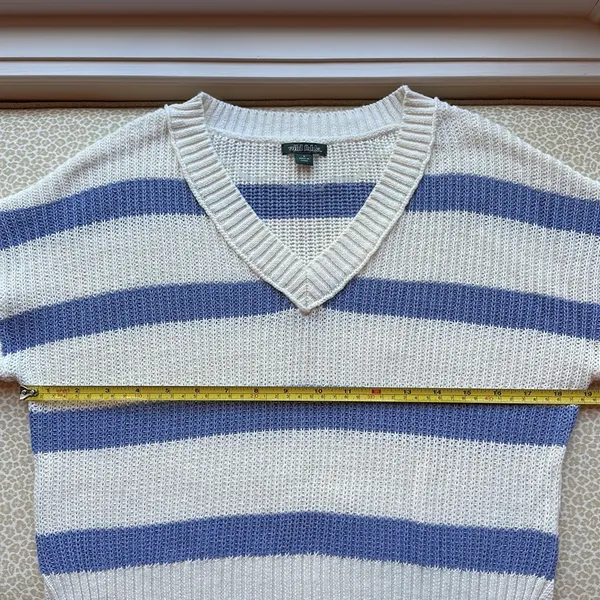 Wild Fable Cropped Sweater - Image 3