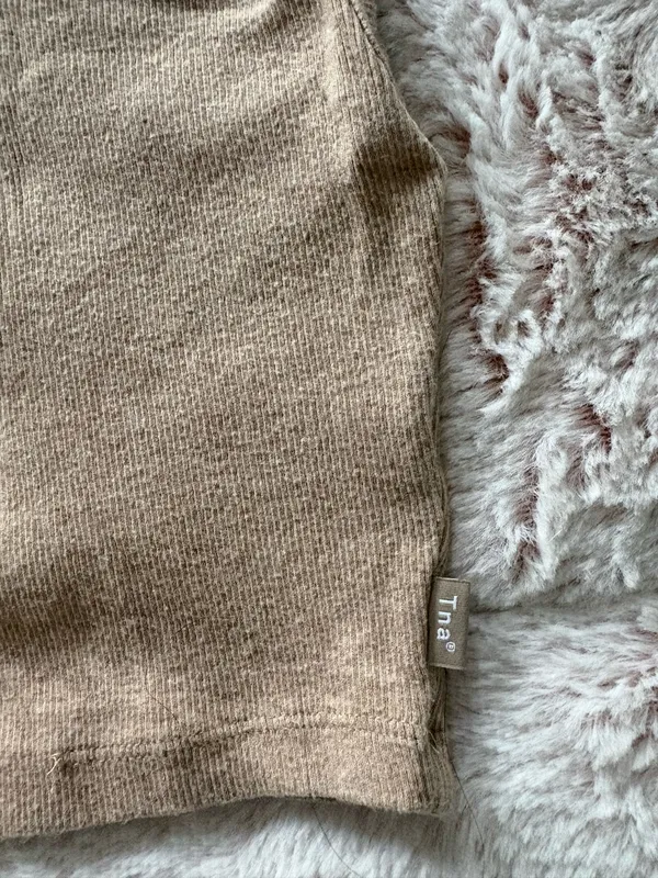 TNA Aritzia Cropped Tank Top - Image 4