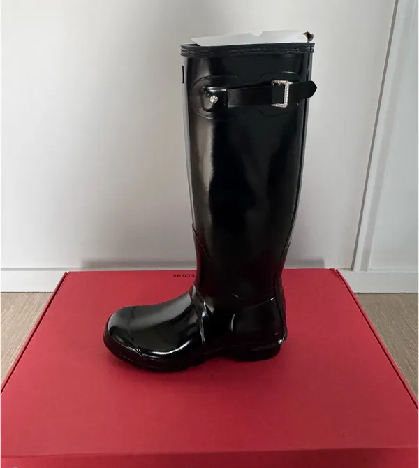 Hunter Tall Gloss Rain Boots - Image 4
