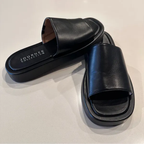 Journee Collection Denrie Platform Chunky Black‎ Sandal Size 9 - Image 4