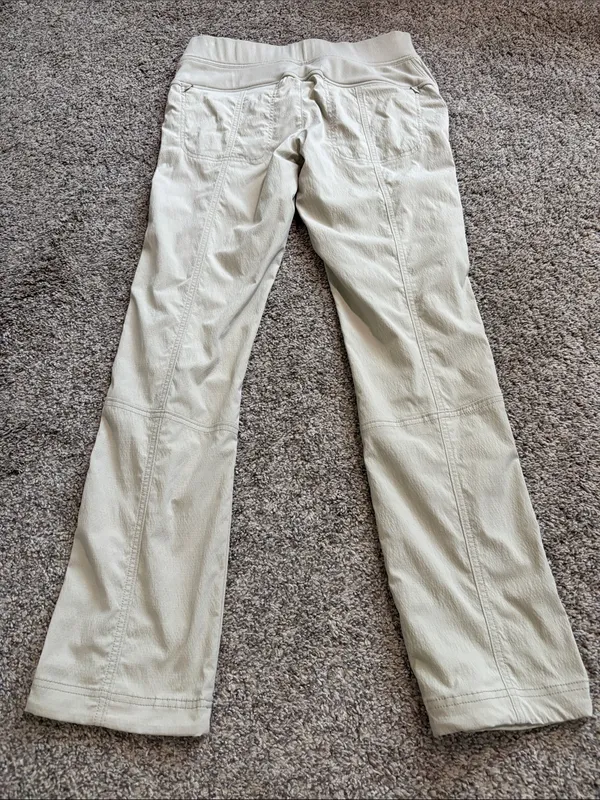 Athleta Trekkie Pants (32”) size 8 - Image 4