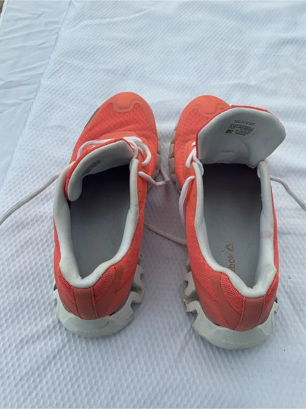 Reebok Coral/White Low-Top Athletic Sneakers - Image 5