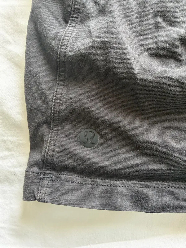 Lululemon Black Cropped T-Shirt - Image 3