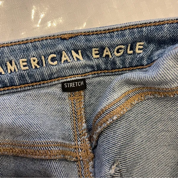 American Eagle Stretch Mom Jean Blue size 4 Long semi distressed look - Image 6