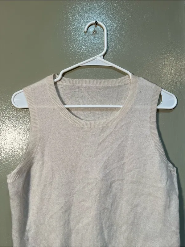 Women's Sleeveless Sweater Scoop Neck Cream White Banded Hem Semi-Sheer Very Sof - Image 2
