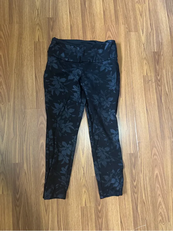 Soft Surroundings Black Twilight Floral Shiny Ponte Pants Whimsygoth Small - Image 2