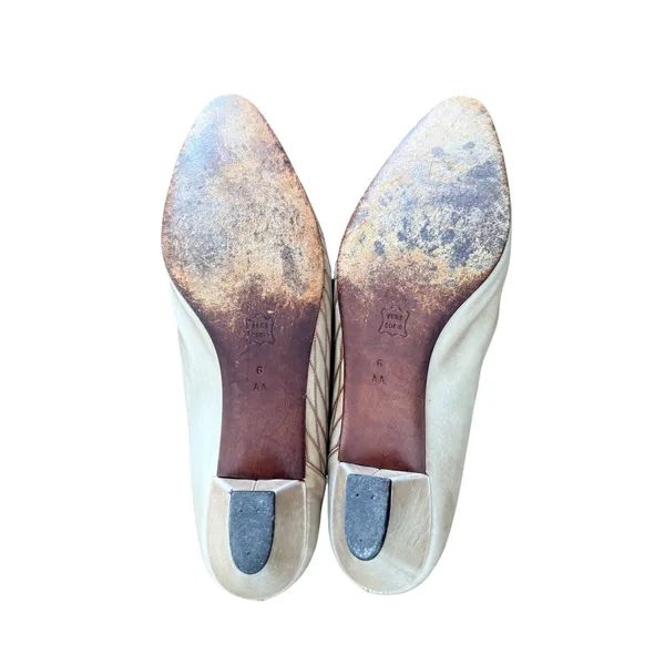 Vintage Bruno Magli Women's Beige Leather Pointed Toe Kitten Heel‎ Pumps Size 7 - Image 6