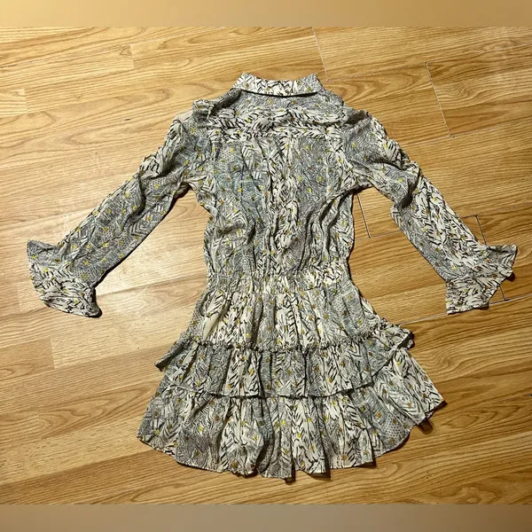 Ladies XS ‘Simply Ours’ boutique dress - Image 3