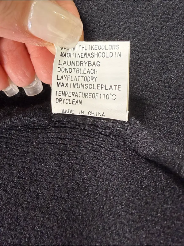 Black Cardigan Coatagin with Front Pockets size Large - Image 7