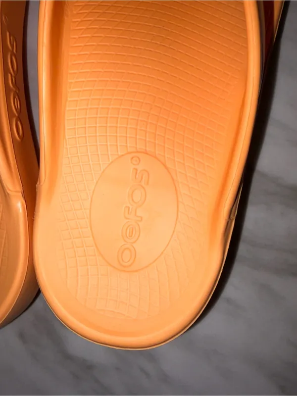 OOFOS OOriginal Recovery Sandal Orange Thong Flip Flops Women’s Size 8 / EU 39 - Image 7
