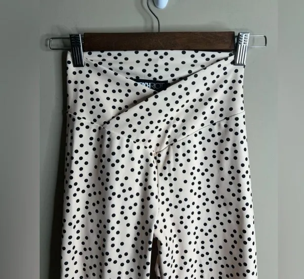 Beach riot sport leggings size small - Image 2