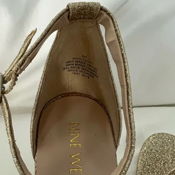 Nine West gold glitter evening heel sandals size 9 M in gold EUC - Image 7