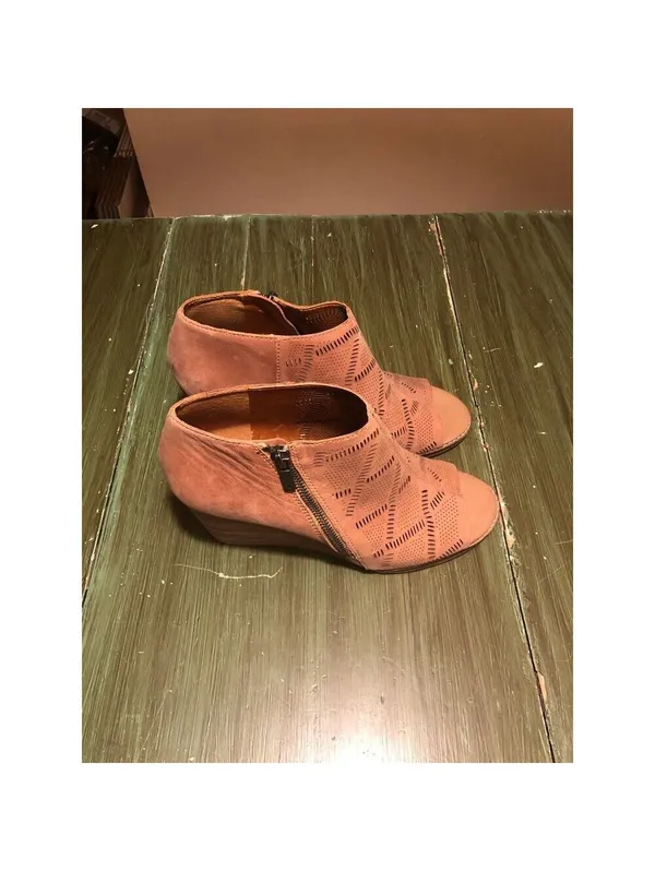 Lucky Brand EUC Women's Jaspah Lasercut Leather Upper 3.75" Wedges Size 9.5 - Image 3