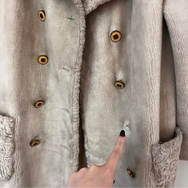 Cream Fur Vintage Long Coat - Image 4