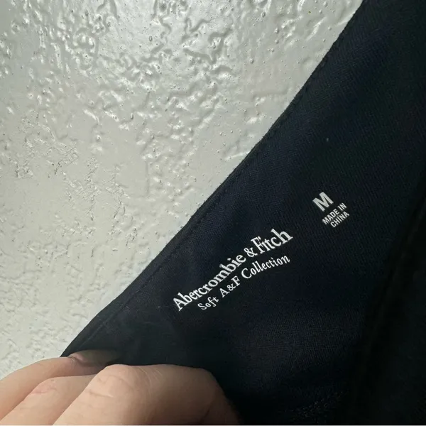 Abercrombie & Fitch Asymmetrical Long Sleeve Seamless Fabric Bodysuit Black Sz M - Image 4