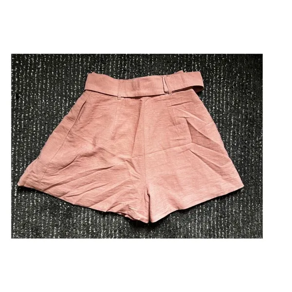 REVOLVE keepsake Womens shorts Blush color built in belt NWOT Size Small - Image 2