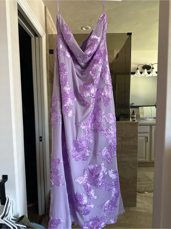 Lilac Floral Lace Evening Dress for Women - Image 2