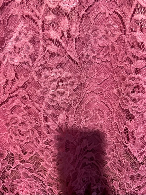 Feminine Pink Lace Midi Dress with Ruffle Hem - Image 2