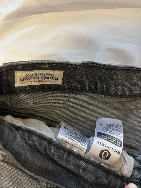Levi’s 501 Jean Shorts - Image 5