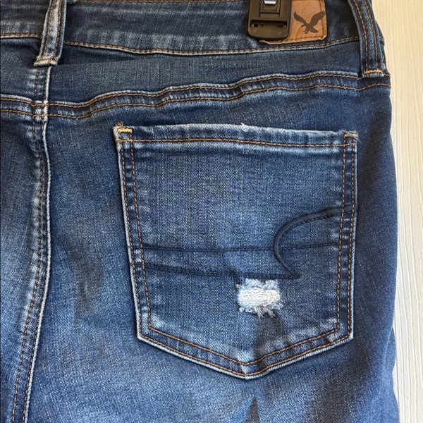 American Eagle | Basic Distressed “Jegging” Jeans Size 10 Short - Image 5