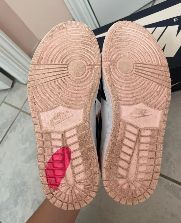 Nike Air Jordan 1 High - Image 6