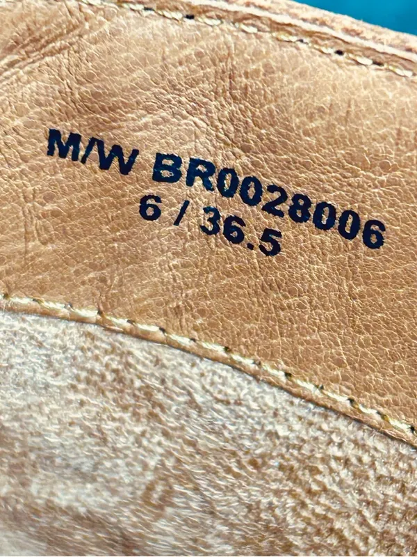 Born Women's Banyan Slip On Leather Clogs size 6 Brown Distressed Suede Leather - Image 11