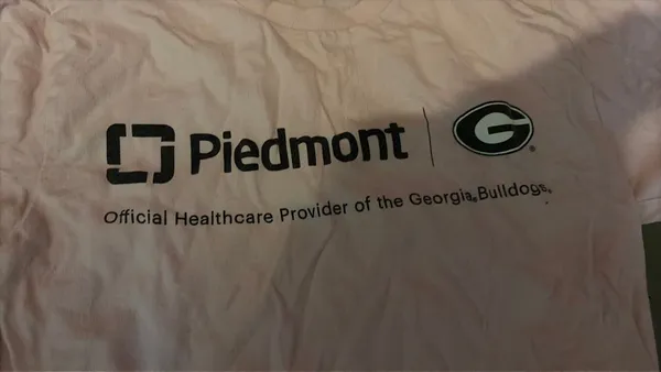 Gildan Piedmont Georgia bulldogs pink shirt - Image 3
