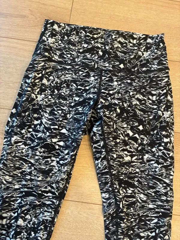 Lululemon Wunder Under Hi-Rise Tight 28” Legging Liquid Platinum Size 8 - Image 2