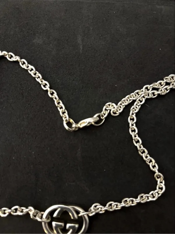Authentic GUCCI Made In Italy 925 Sterling Silver Double Logo Necklace with Box - Image 4