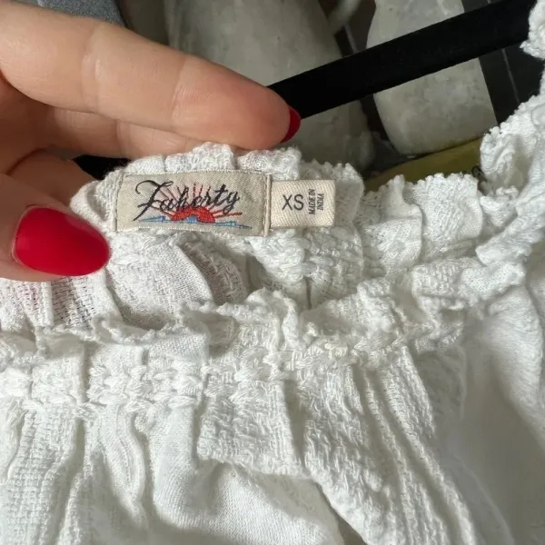 Faherty linen Annabelle top blouse short sleeve embroidered peasant textured - Image 3