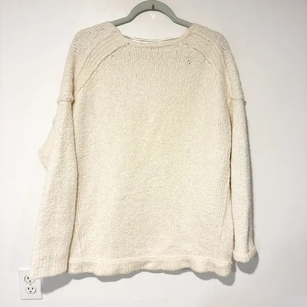 FREE PEOPLE Ivory Lofty Boucle Slouchy Vneck Pullover Alpaca Blend Sweater Small - Image 6
