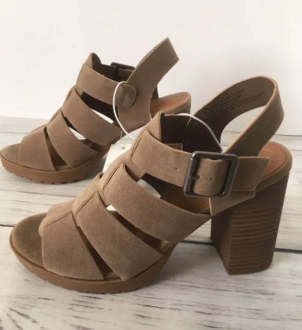 Taupe Heels, Size 8 Tan - Image 2