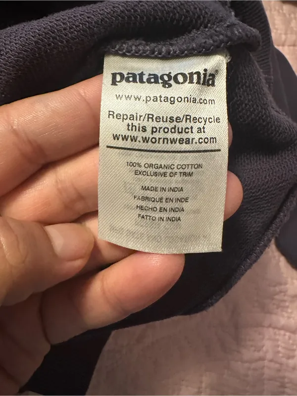 Patagonia Deep Purple Crewneck Sweatshirt with Chest Patch - Image 8