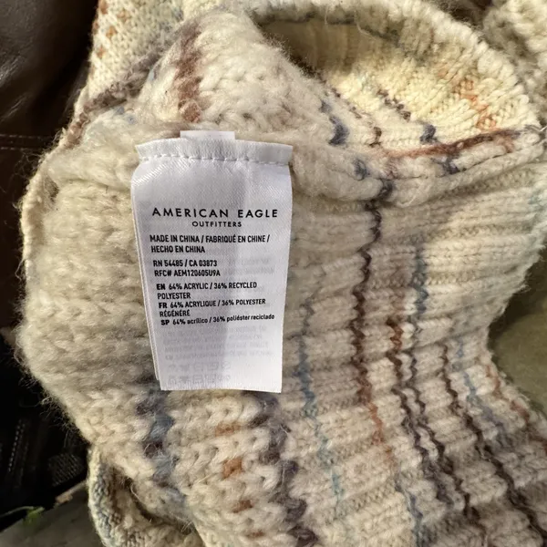 American Eagle Soft Knit Sweater Women’s Medium - Image 6