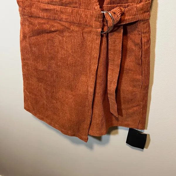 Lulus Rust Orange Corduroy Wrap Romper D-Ring Belt Pockets Medium NWT - Image 4