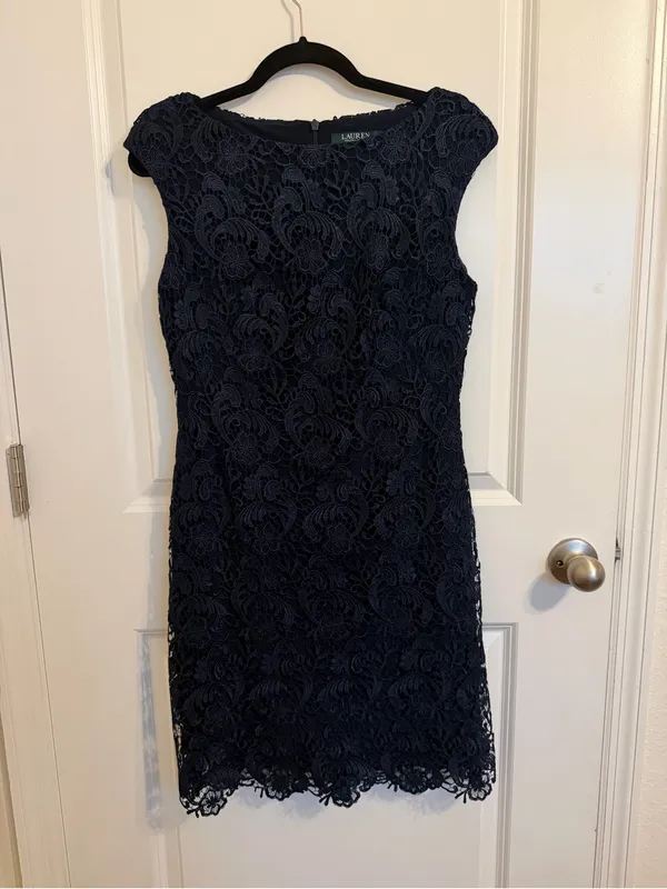 Lauren Ralph Lauren Lace Sheath Cocktail Dress Size 8 - Image 2