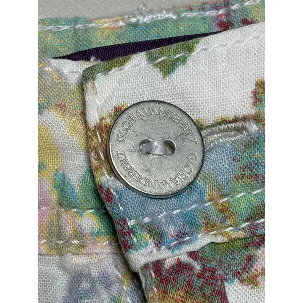 Gloria Vanderbilt Sydney Pastel Floral Shorts size 8 - Image 5