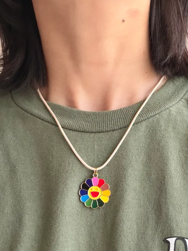 Handmade rainbow sunflower unisex Kawaii y2k harajuku style necklace🌻🌈❤️ - Image 3