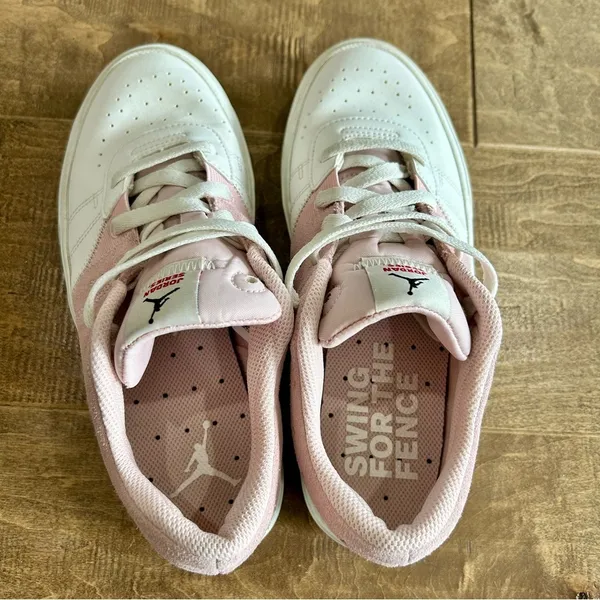 Nike Women’s Jordan Series.03 Atmosphere Sneakers Pale Pink White Size 8 EUC - Image 5