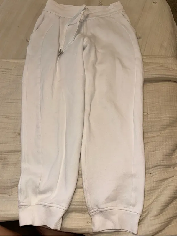 Lululemon Scuba High-Rise Cropped Joggers Sweatpants size 4 - Image 3