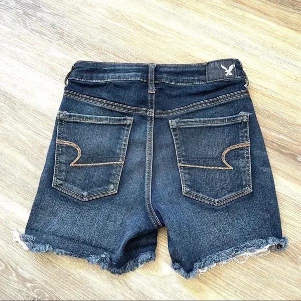 American Eagle Outfitters super hi rise shorts - Image 3
