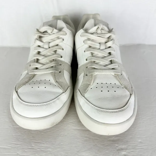 On Running Women's The Roger Clubhouse Sneaker Size 8.5 White Sand - Image 4