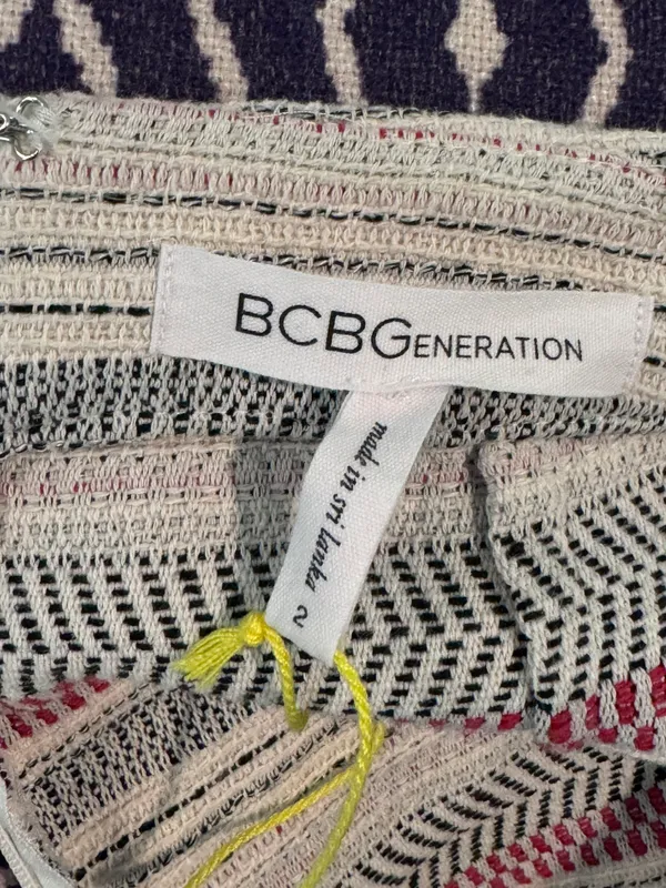 BCBGeneration NWT  knitted shorts - Image 4