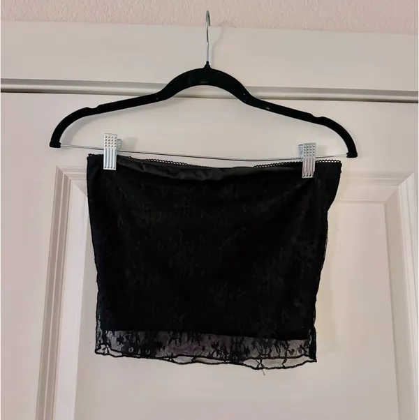 Amazon Black Lace Top - Image 2