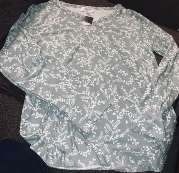 Kathy Ireland cool comfy pajama top - Image 2