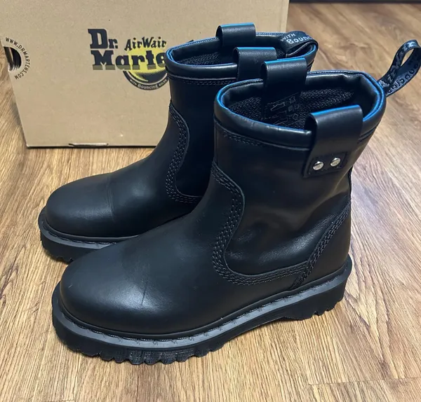 DR MARTENS Anistone lo black leather boots booties shoes new - Image 6